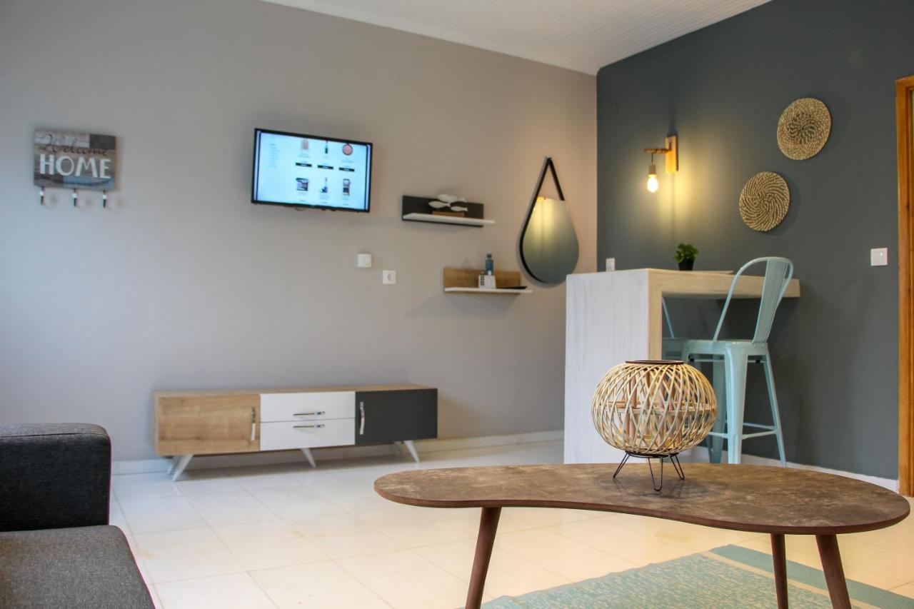 Lamprini'S Deluxe Studios Тасос Экстерьер фото